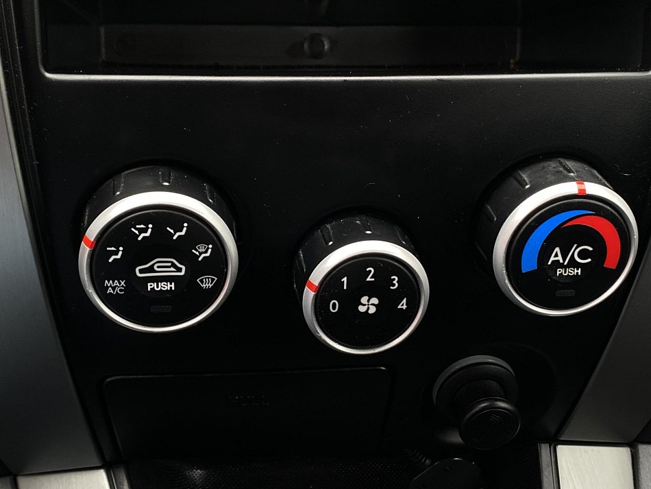 Hyundai Tucson 2.0 i 