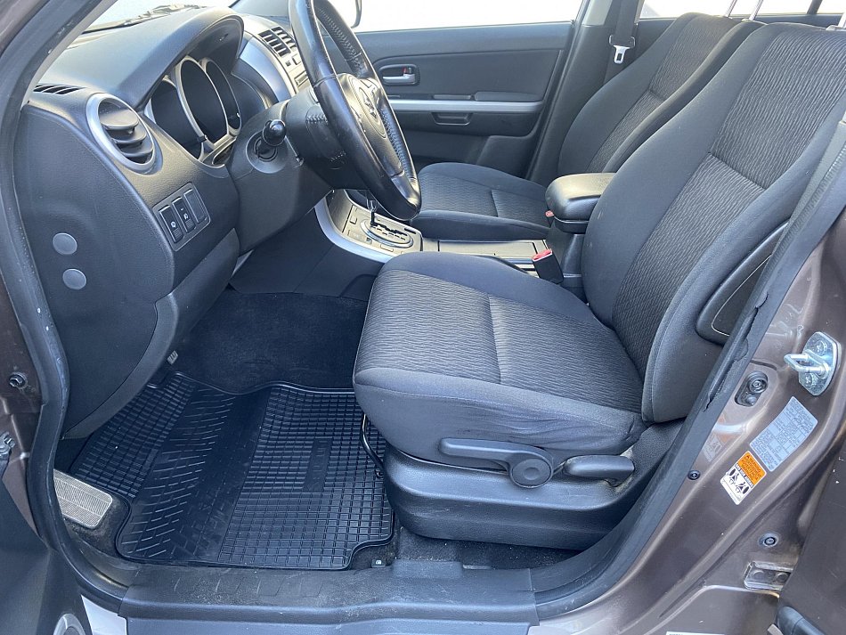 Suzuki Grand Vitara 2.4  4x4