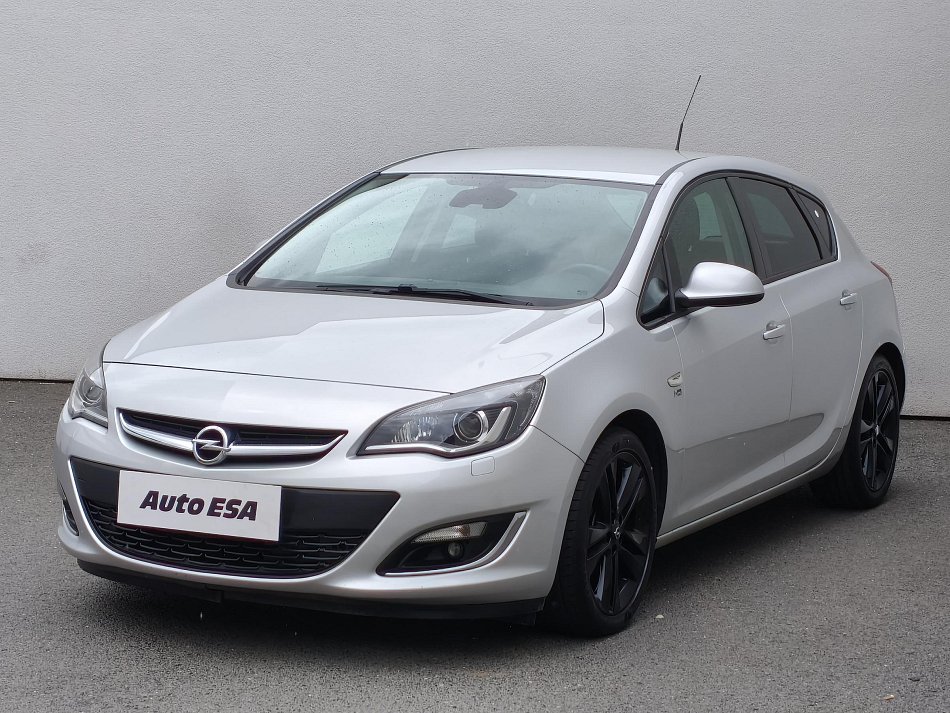Opel Astra 1.4T Edition 150