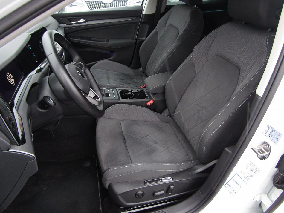 Volkswagen Golf 1.5TSi Style