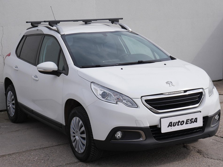 Peugeot 2008 1.2i 