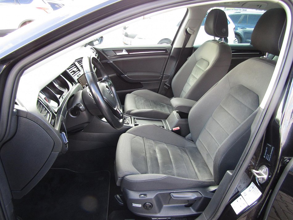 Volkswagen Golf 2.0 TDi Highline