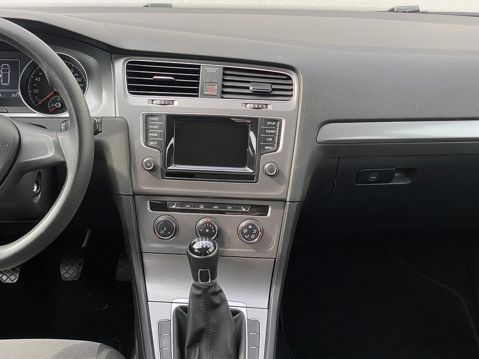 Volkswagen Golf 1.6TDi 