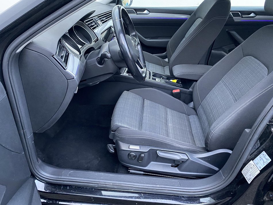 Volkswagen Passat 1.5 TSi Business