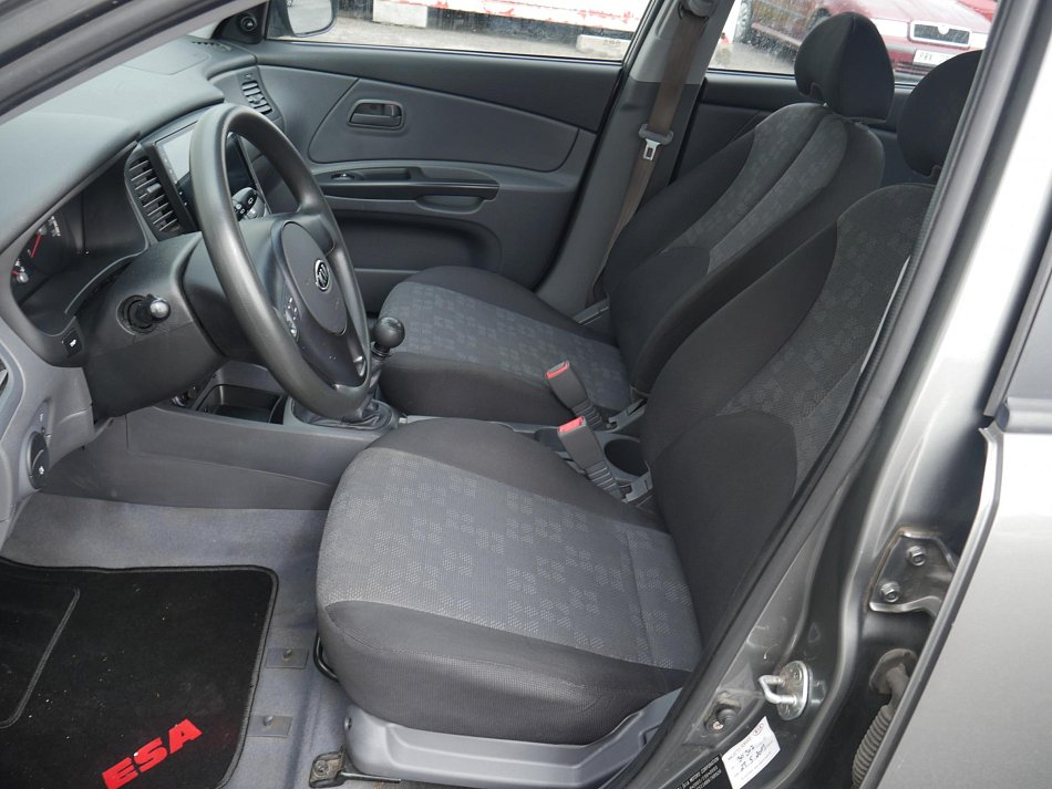 Kia Rio 1.4 i 