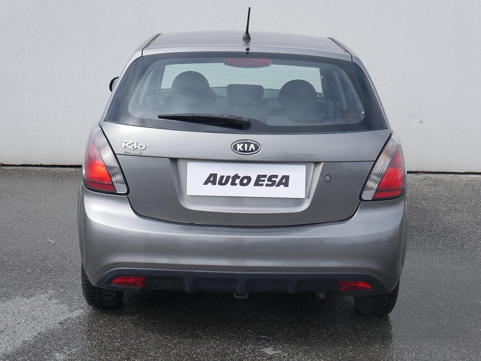 Kia Rio 1.4 i 