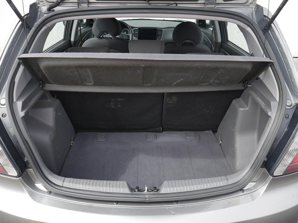 Kia Rio 1.4 i 
