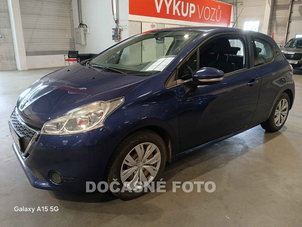 Peugeot 208 1.2 PT 