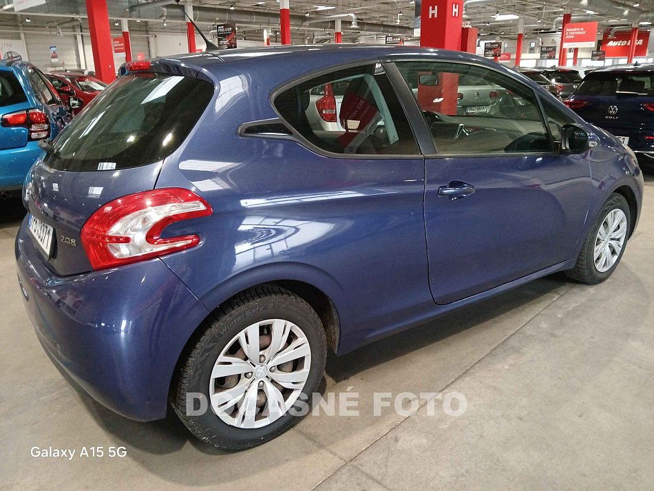 Peugeot 208 1.2 PT 