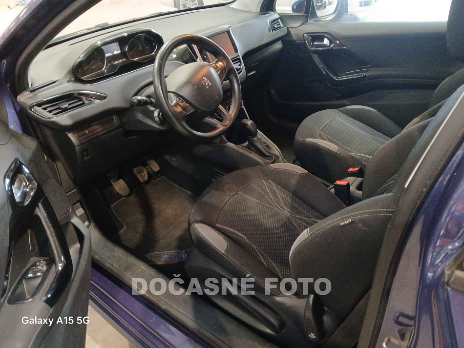 Peugeot 208 1.2 PT 