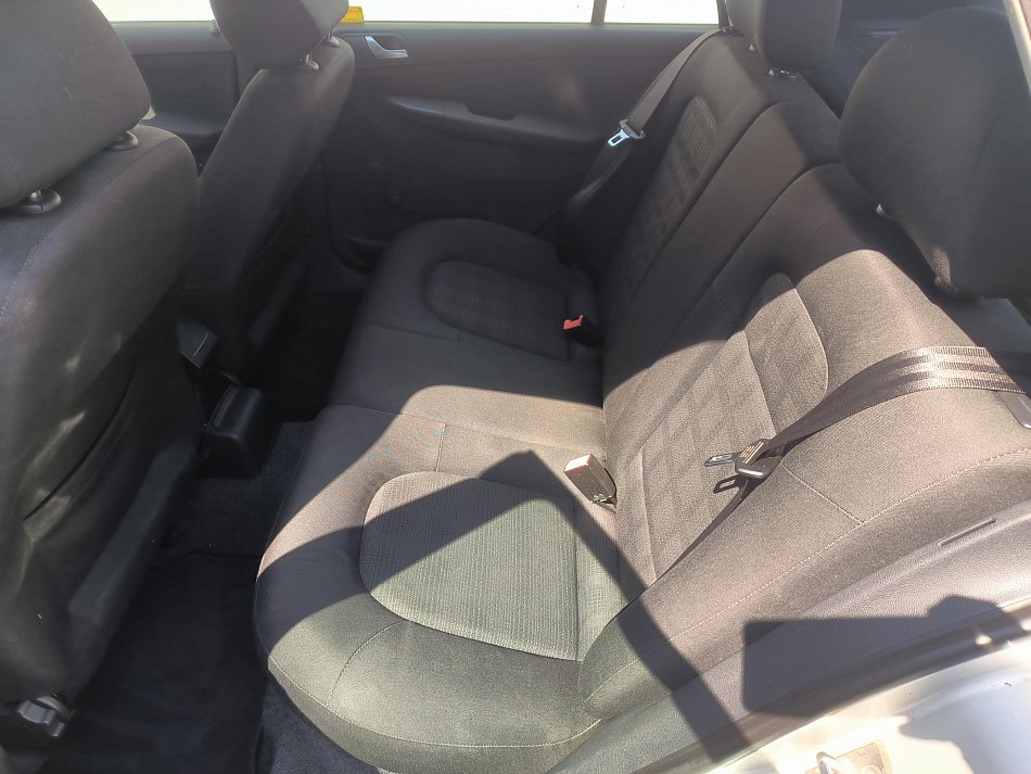 Škoda Fabia I 1.4i 16V 