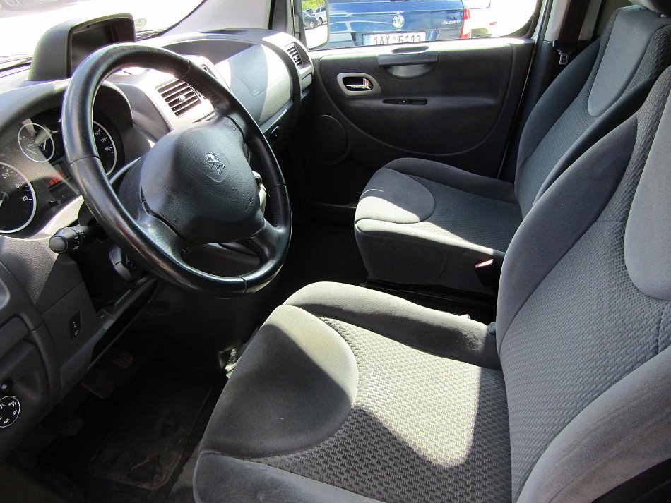 Peugeot Expert 2.0HDi  L2 8míst
