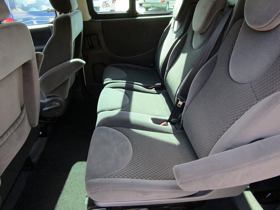 Peugeot Expert 2.0HDi  L2 8míst