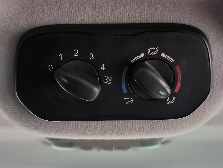 Ford Transit Custom 2.2TDCi Trend L2 9míst