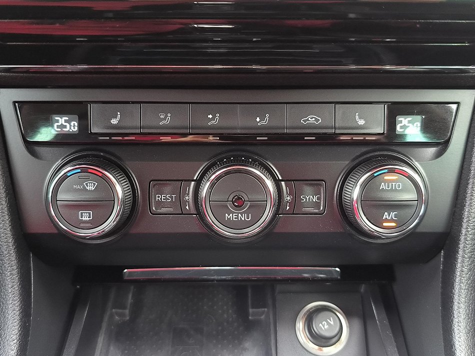 Škoda Superb III 2.0 TDi Style 4x4