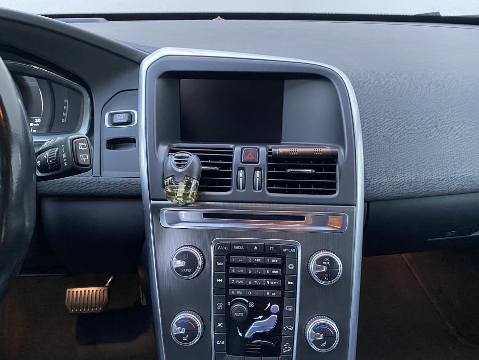 Volvo XC60 2.4D Summum 4x4