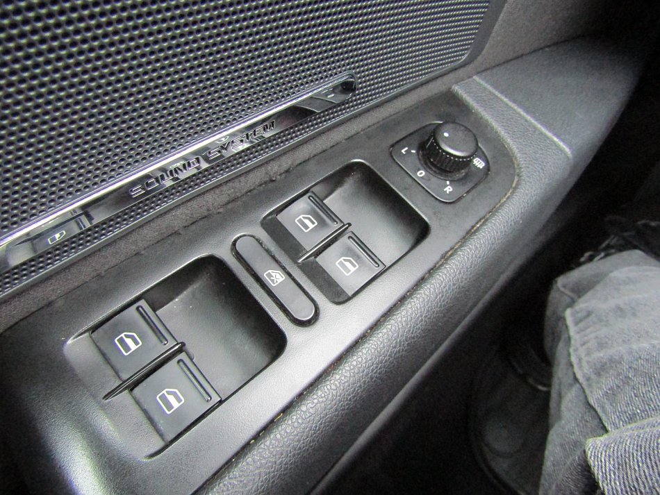 Škoda Superb II 2.0TDi Elegance 4x4