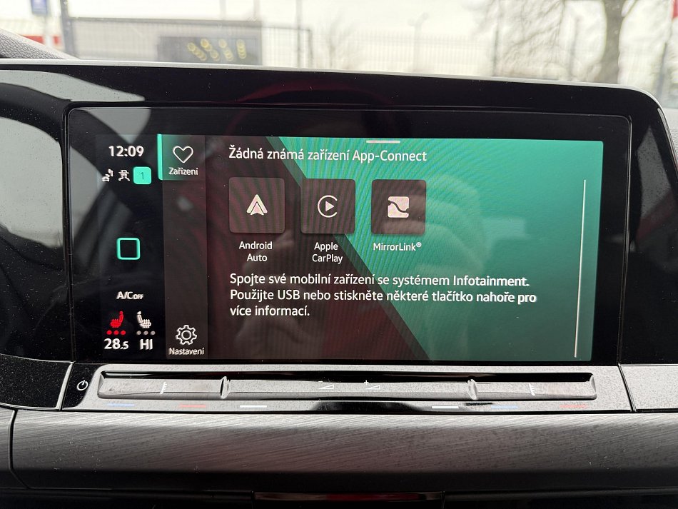 Volkswagen Golf 1.5TSi Style