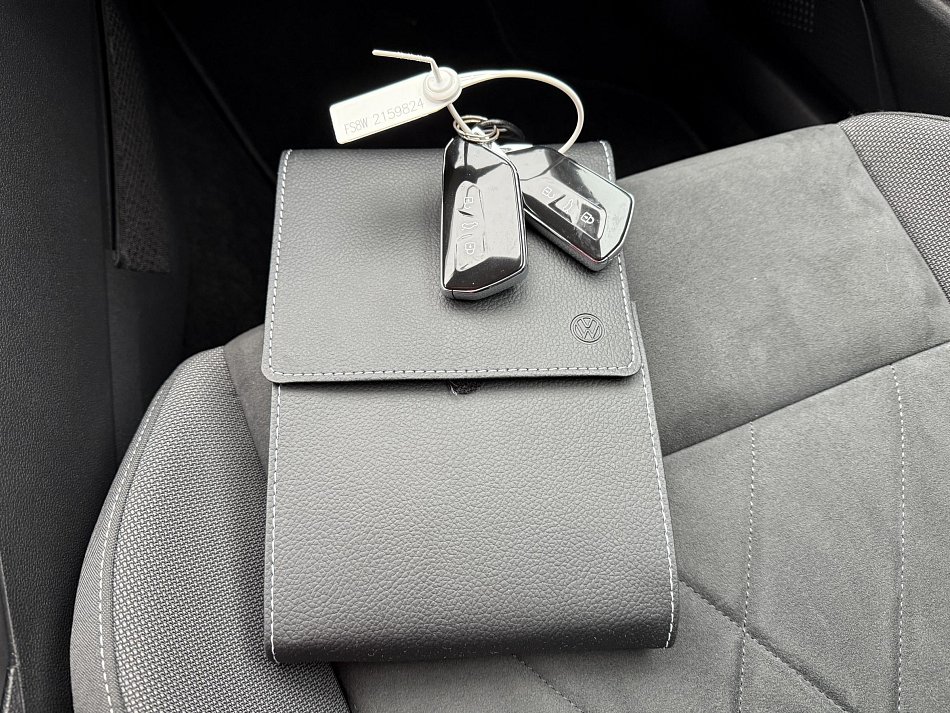 Volkswagen Golf 1.5TSi Style