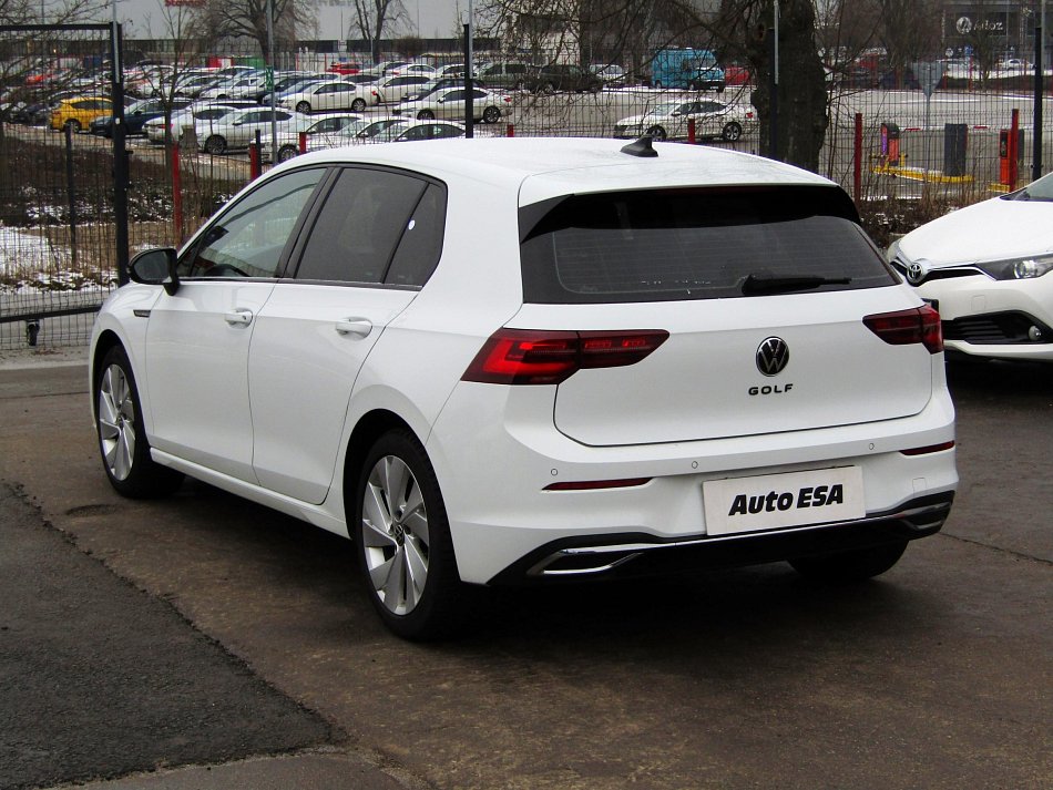 Volkswagen Golf 1.5TSi Style