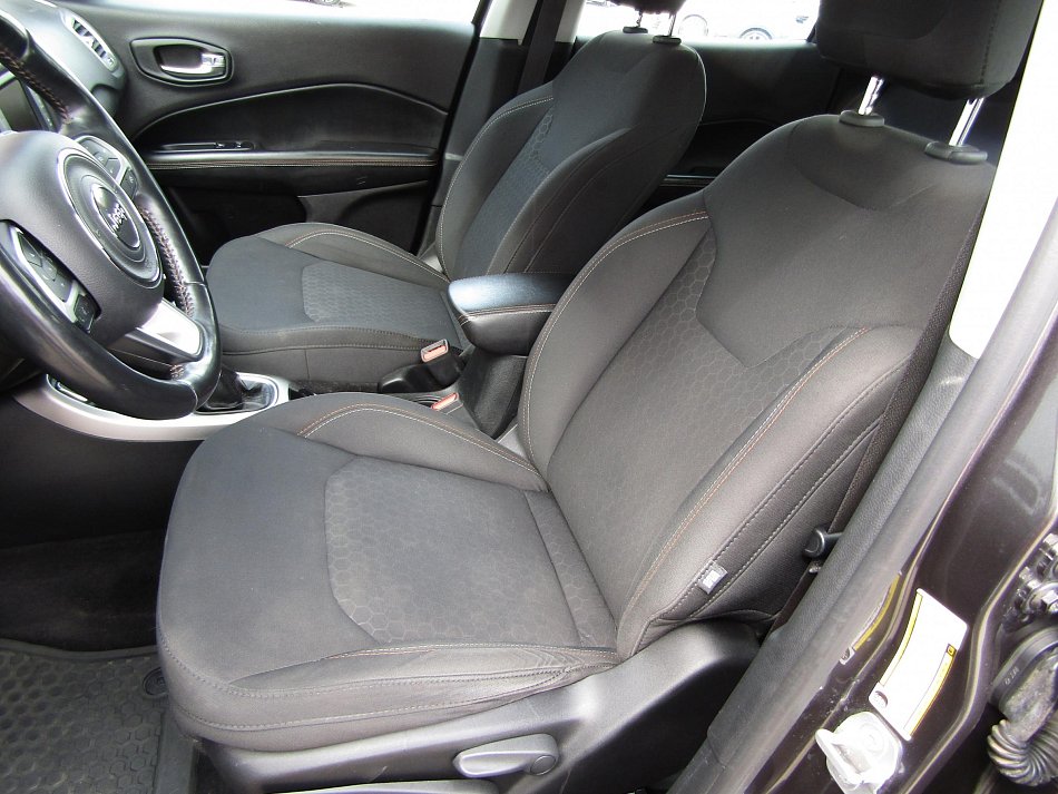 Jeep Compass 1.6 CRD Longitude