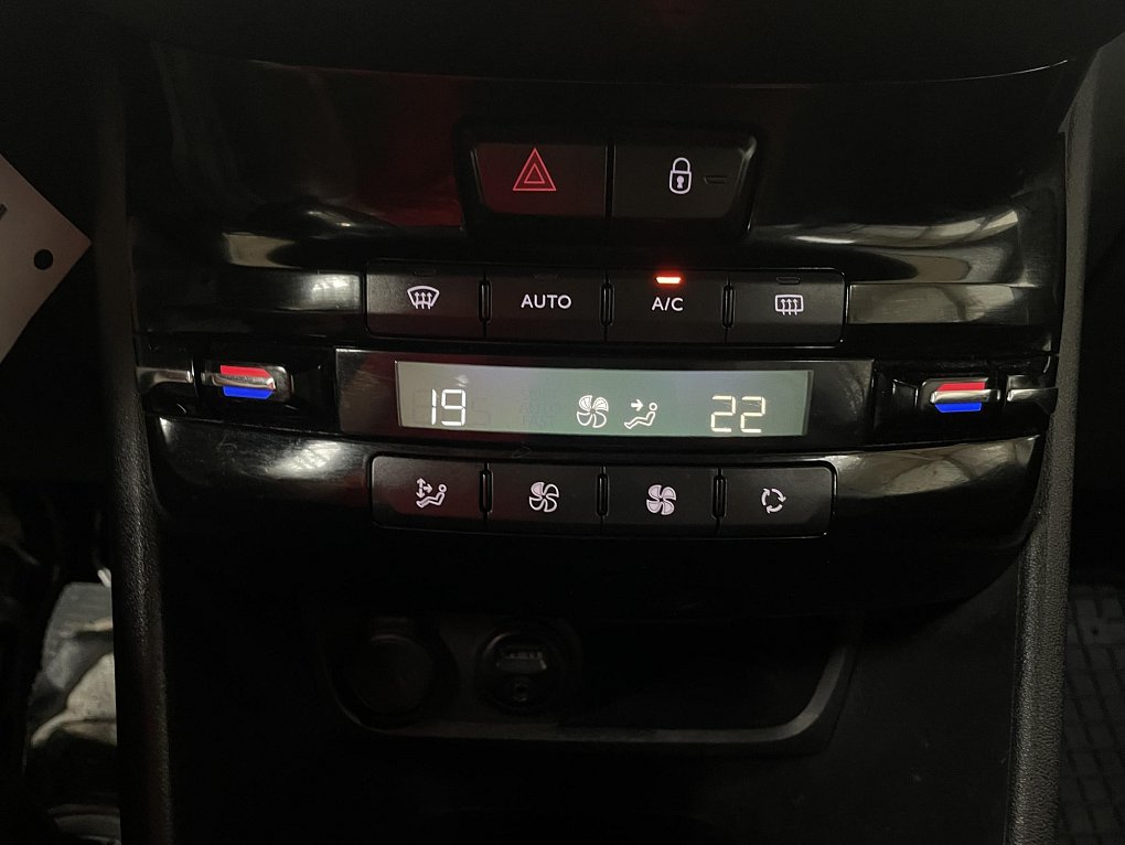 Peugeot 2008 1.6HDi 