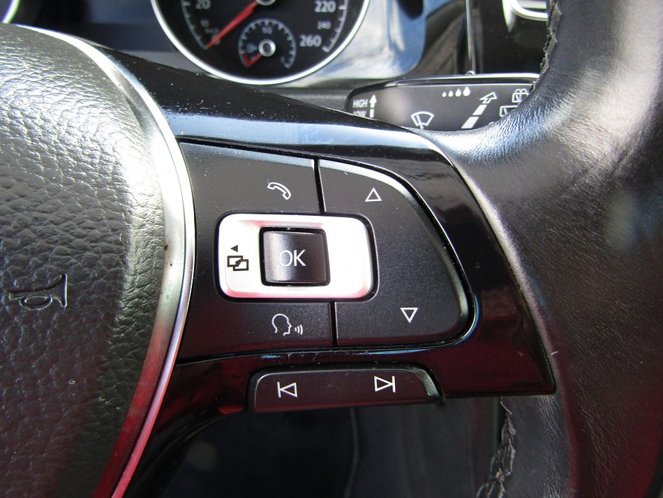 Volkswagen Golf 2.0 TDi Highline