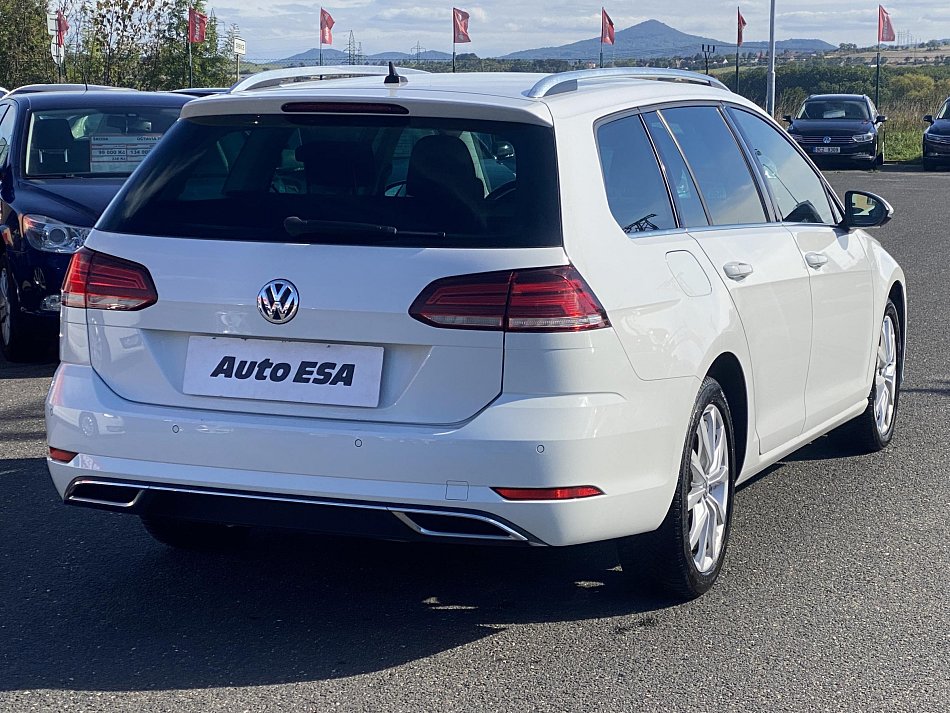 Volkswagen Golf 1.5 TSI 