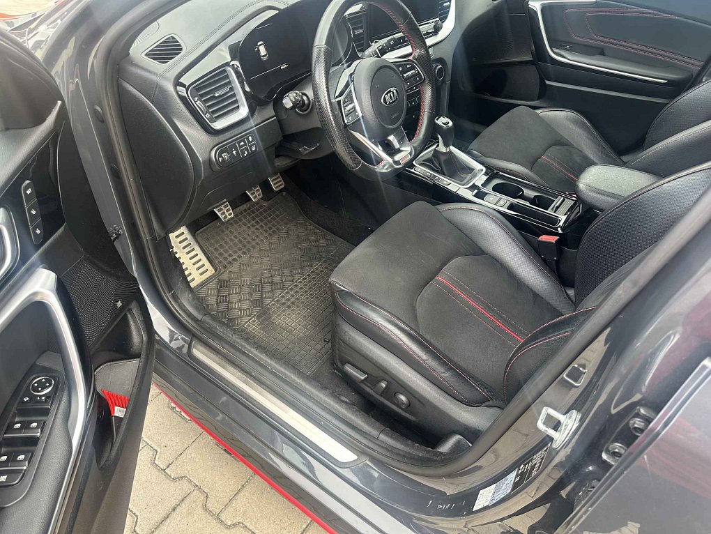 Kia Ceed 1.6 T-GDi 