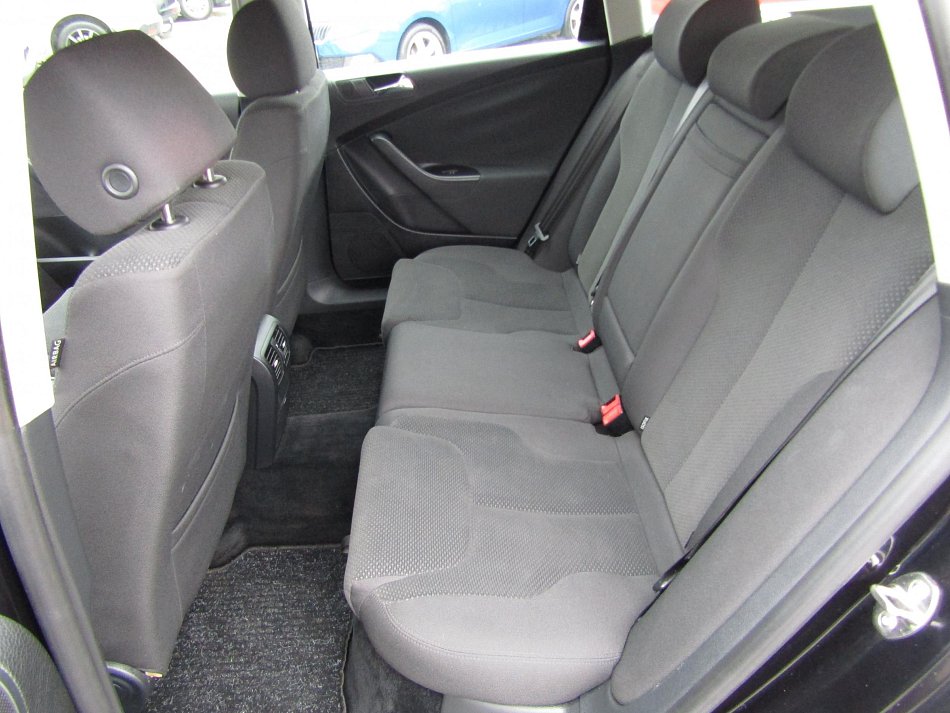 Volkswagen Passat 3.2 FSi Comfort