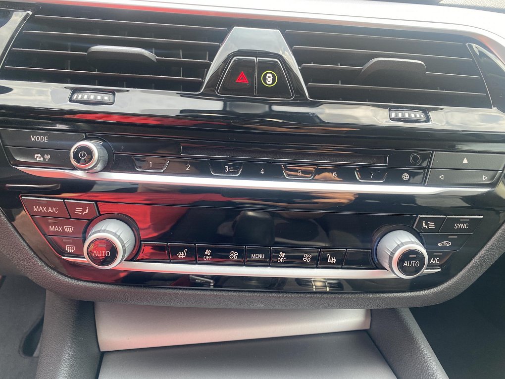 BMW Řada 5 2.0D  xDrive520d