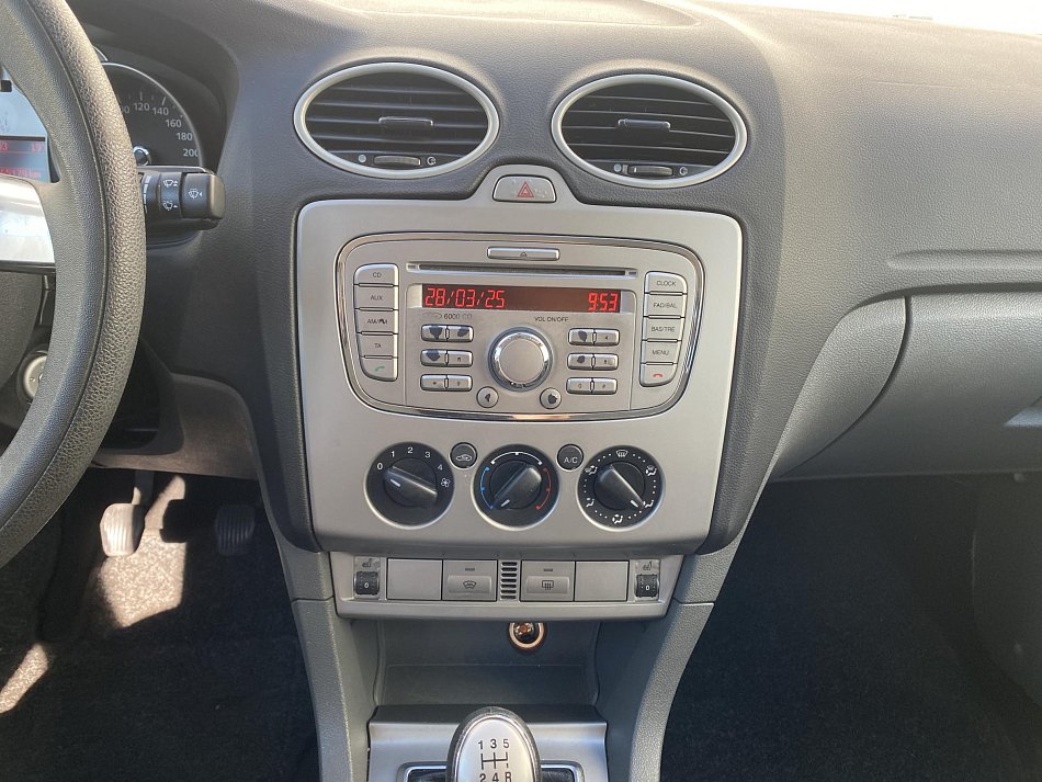 Ford Focus 2.0 i Titanium