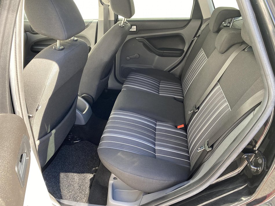 Ford Focus 2.0 i Titanium