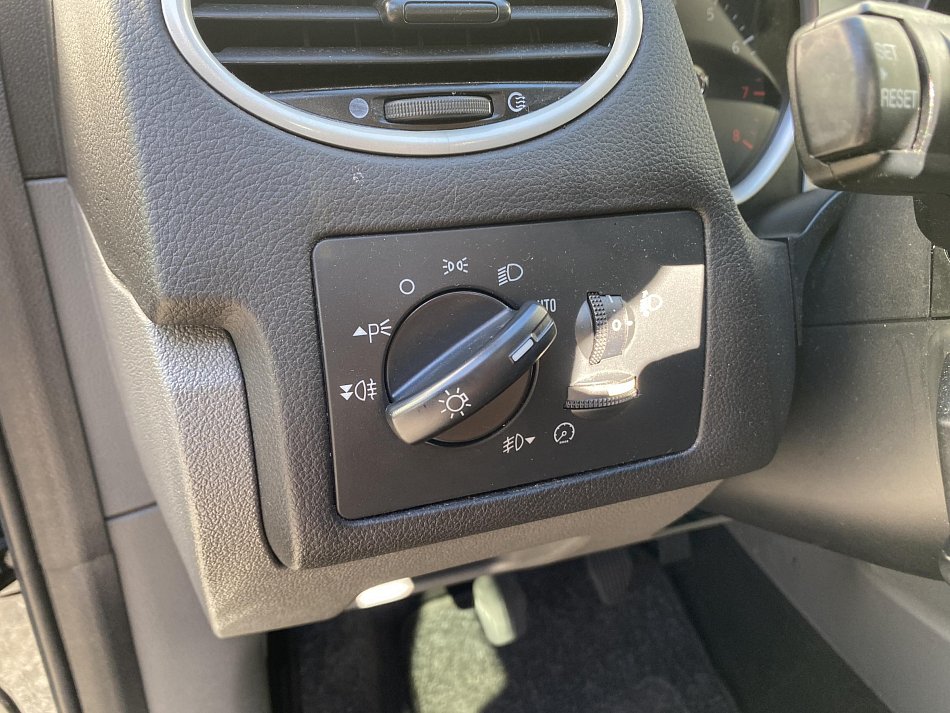 Ford Focus 2.0 i Titanium