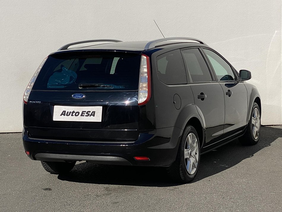 Ford Focus 2.0 i Titanium