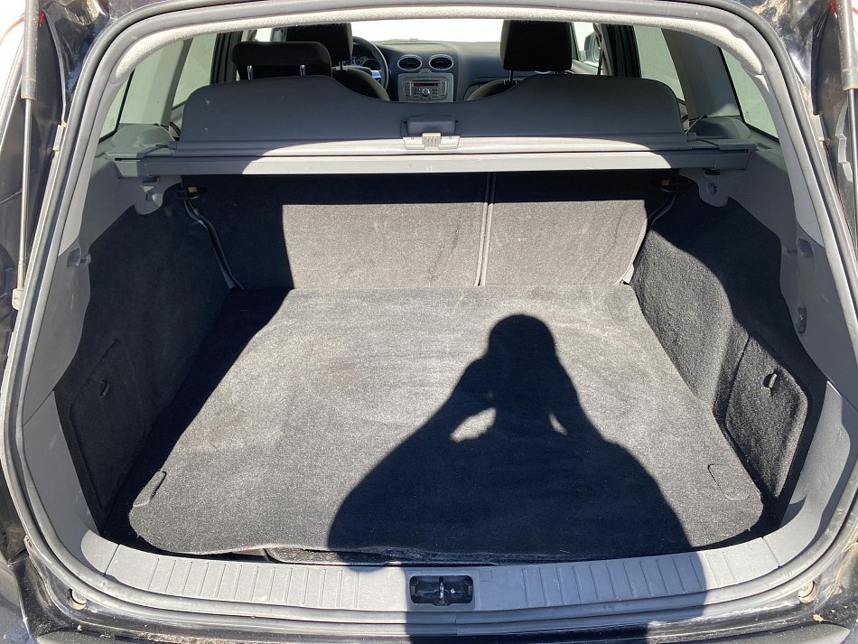 Ford Focus 2.0 i Titanium