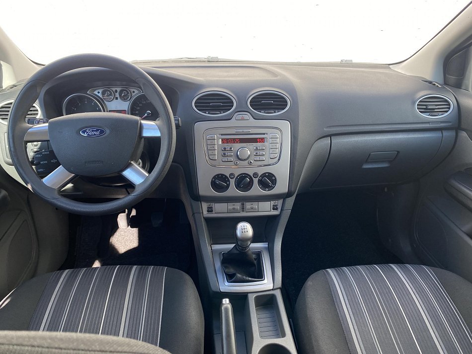 Ford Focus 2.0 i Titanium