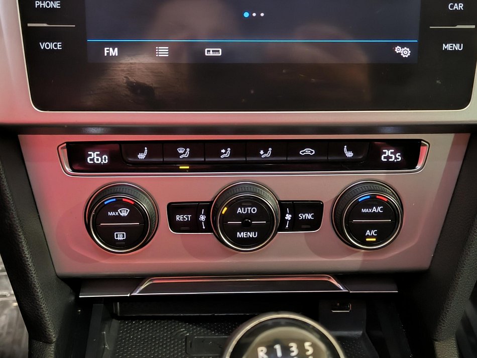 Volkswagen Passat 1.6 TDi 