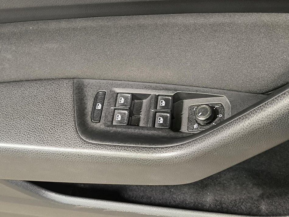 Volkswagen Passat 1.6 TDi 