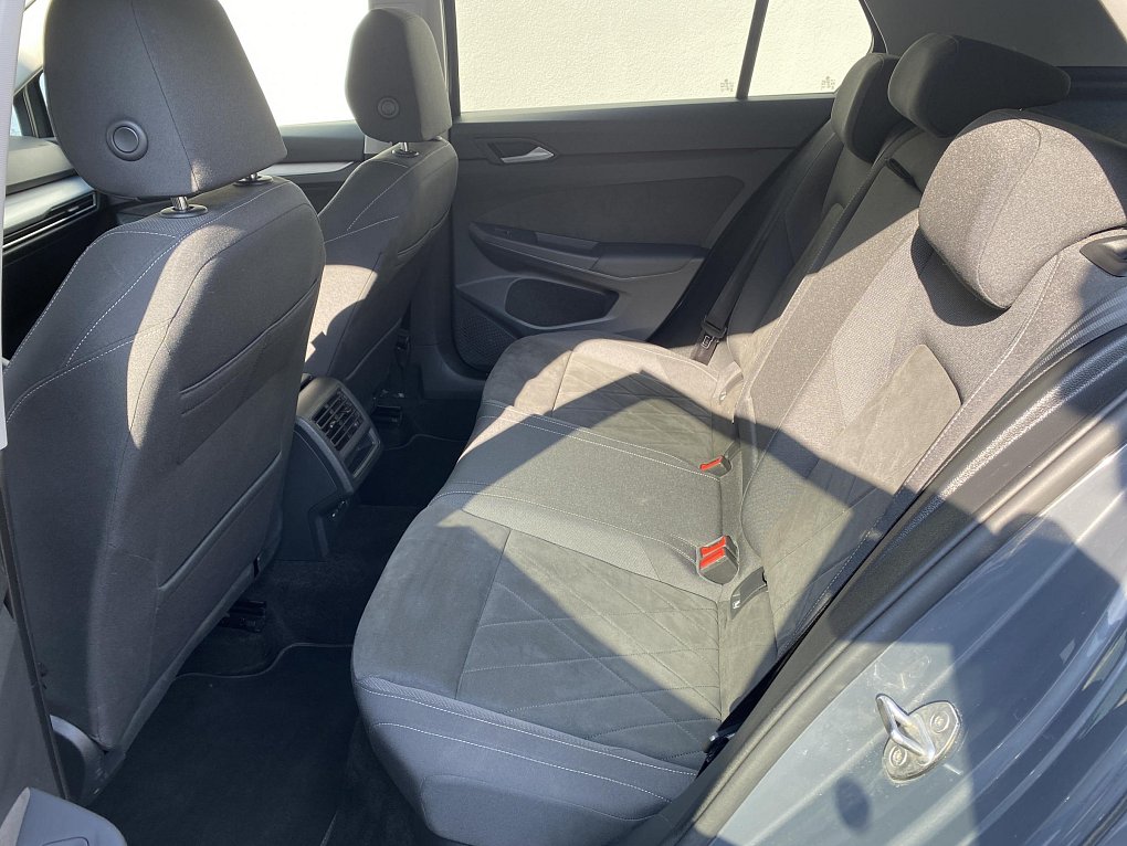 Volkswagen Golf 1.5TSi Life