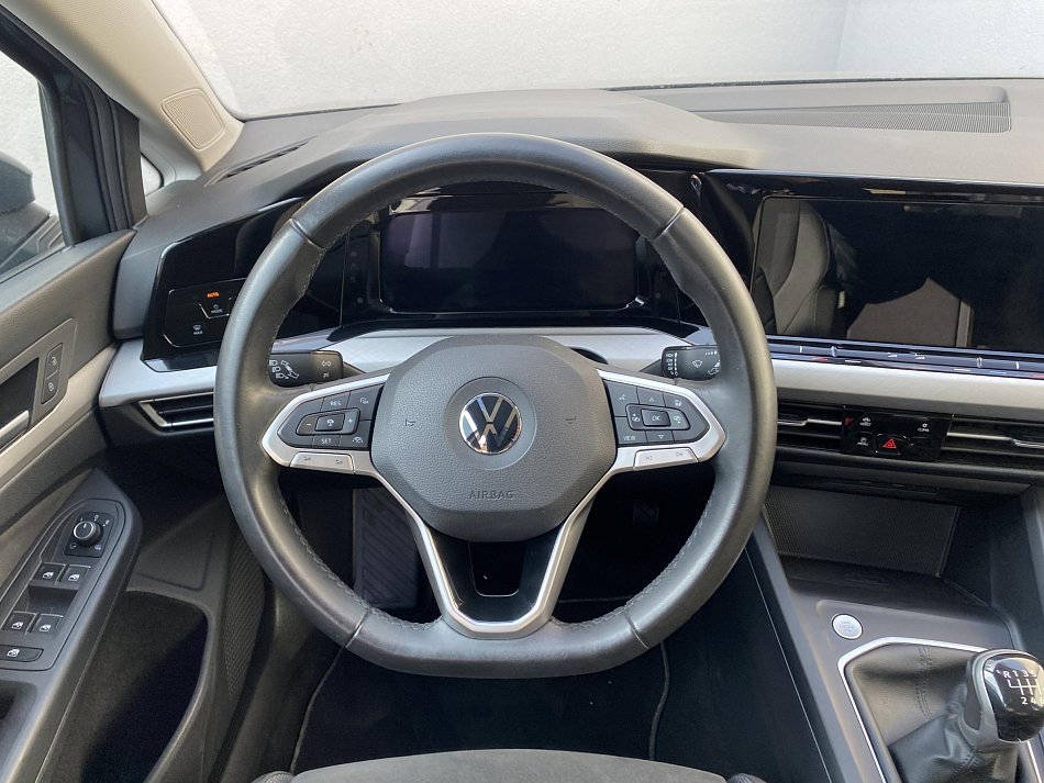 Volkswagen Golf 1.5TSi Life