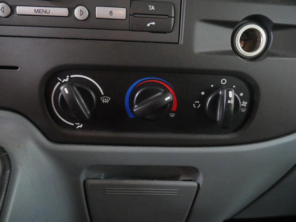 Ford Transit 2.2TDCi Trend L3H2 9míst