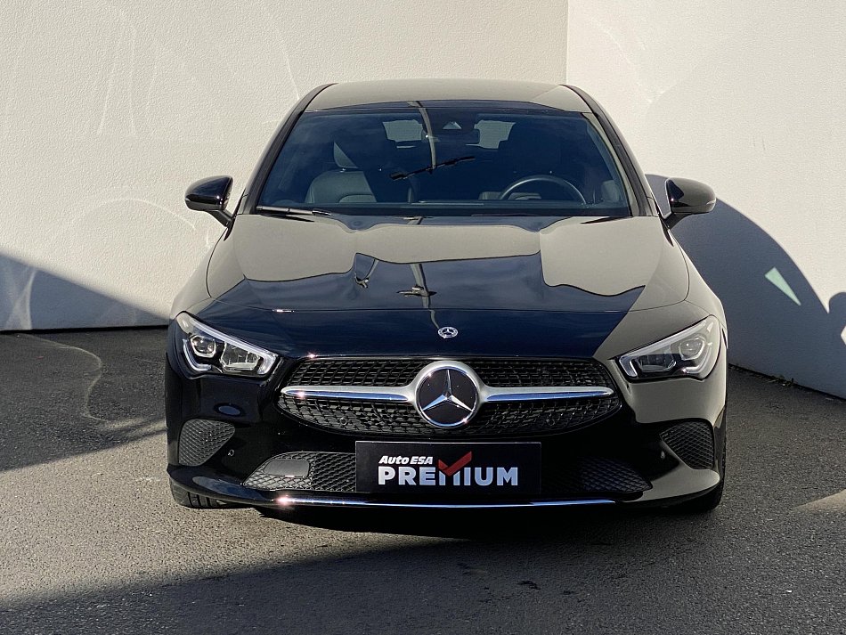 Mercedes-Benz CLA 2.0D  180d