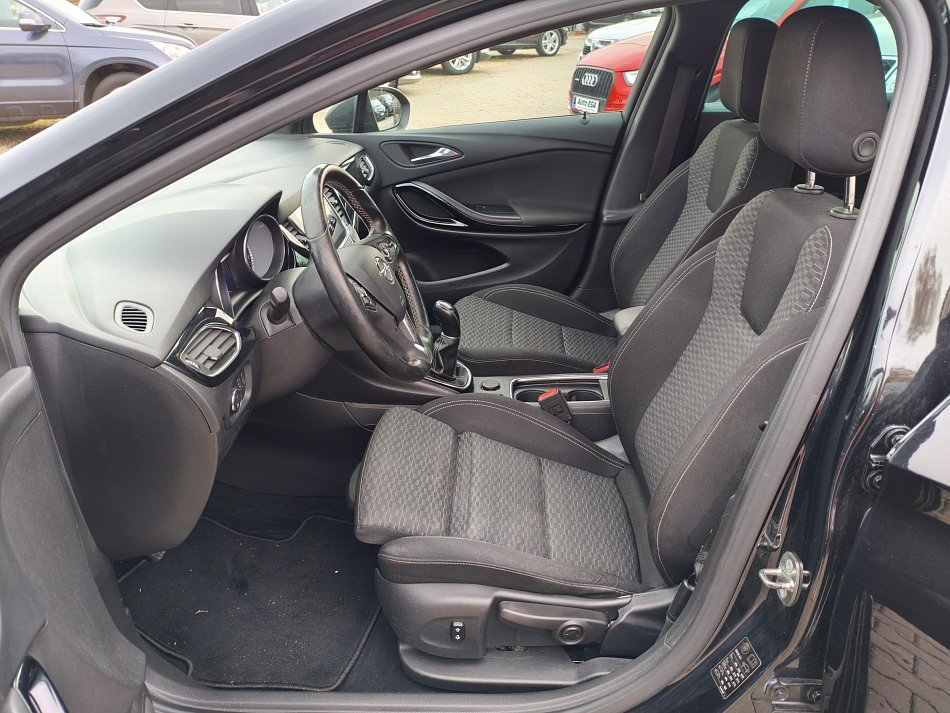 Opel Astra 1.4T Dynamic