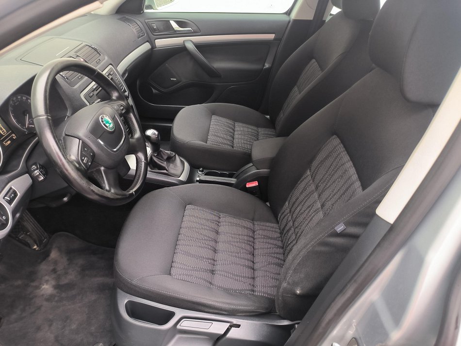 Škoda Octavia II 1.4 TSi Elegance