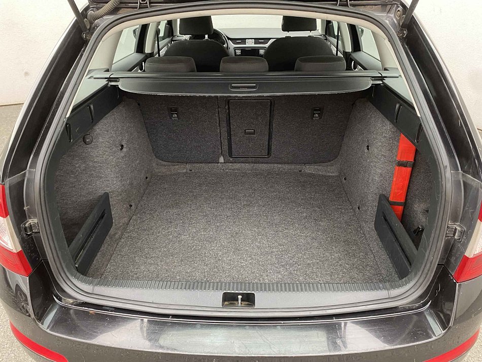 Škoda Octavia III 2.0 TDi Elegance 4x4