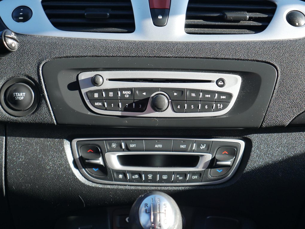 Renault Scénic 1.9 DCi 