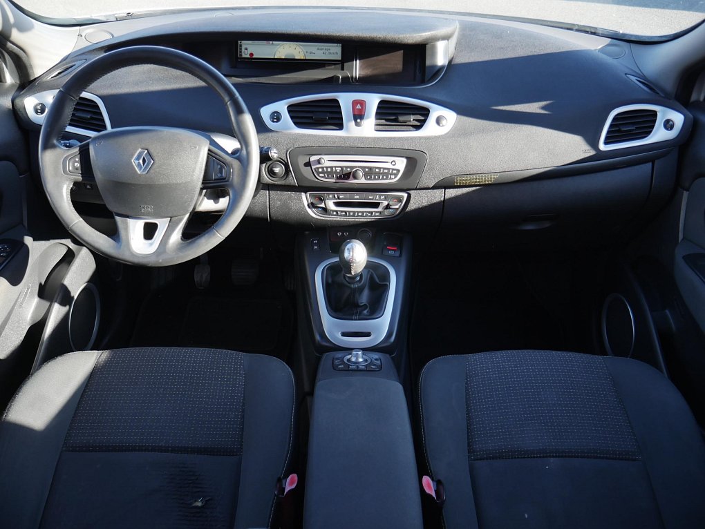 Renault Scénic 1.9 DCi 