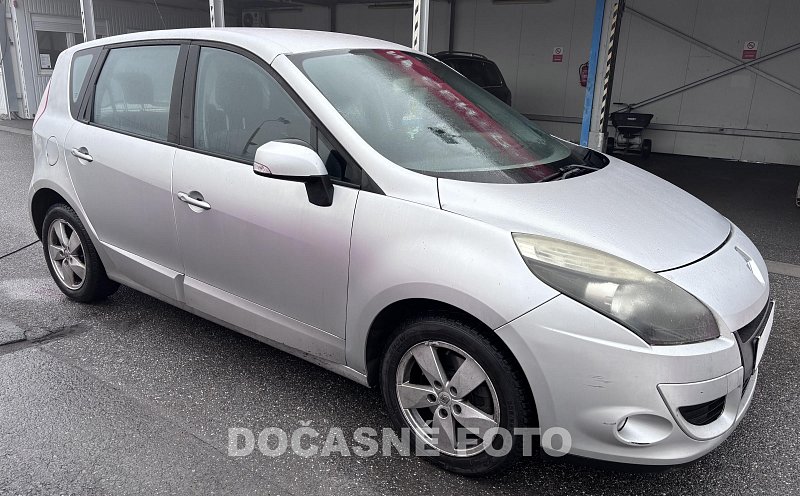 Renault Scénic 1.9 DCi 
