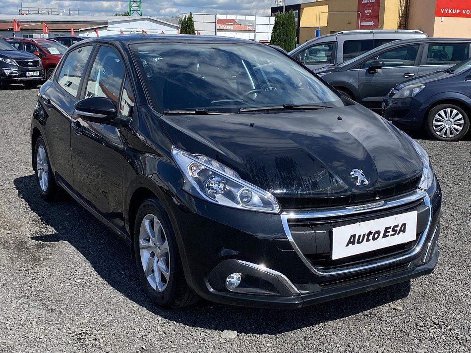 Peugeot 208 1.2 PT 